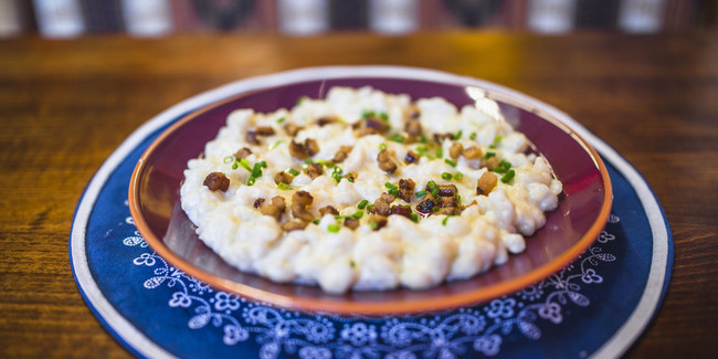 du lịch Bratislava - bryndzové halušky