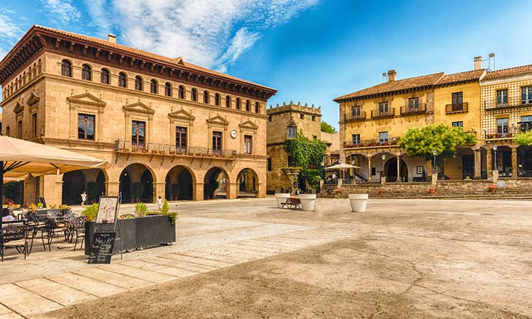 Làng Poble Espanyol